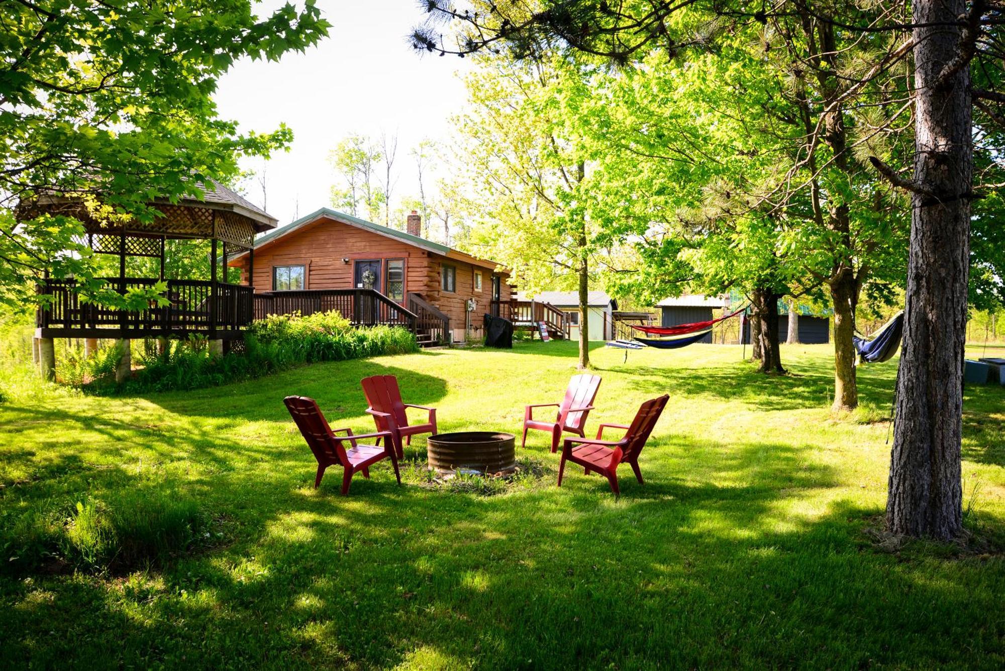 Cozy Cabin With Hottub At Cloverdale Cabins Гінклі Екстер'єр фото