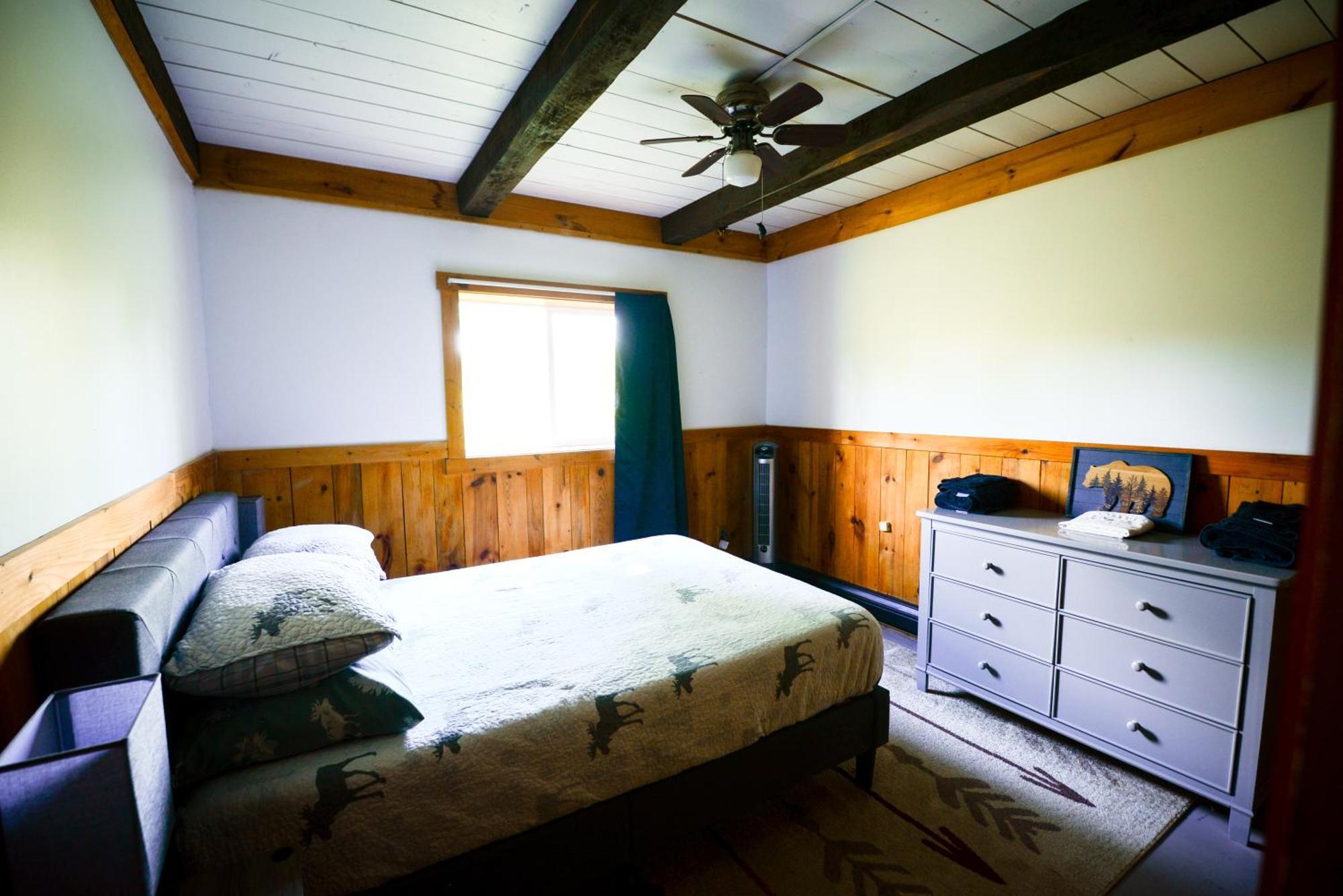 Cozy Cabin With Hottub At Cloverdale Cabins Гінклі Екстер'єр фото